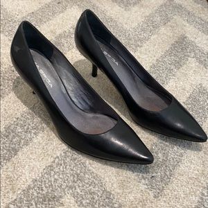 Leather Via Spiga Pumps